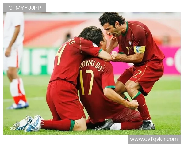 足球传奇的崛起与挑战:从青涩少年到全球足坛巨星的奋斗之路 足球传奇的崛起与挑战:从青涩少年到全球足坛巨星的奋斗之路