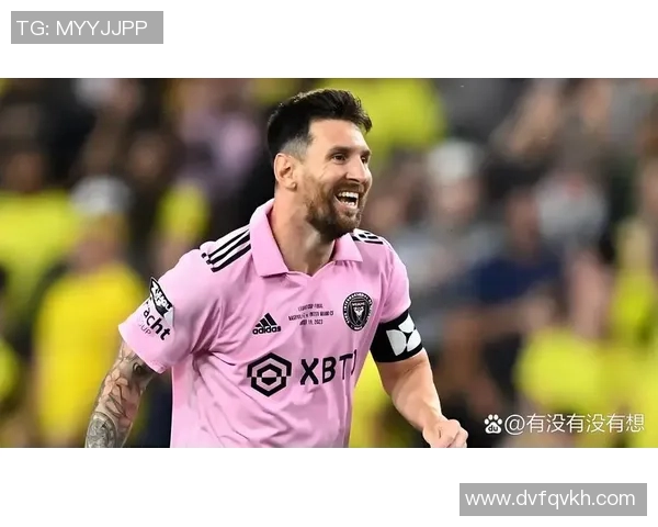 足坛角球巨星的传奇瞬间与技艺展现全面解析 足坛角球巨星的传奇瞬间与技艺展现全面解析